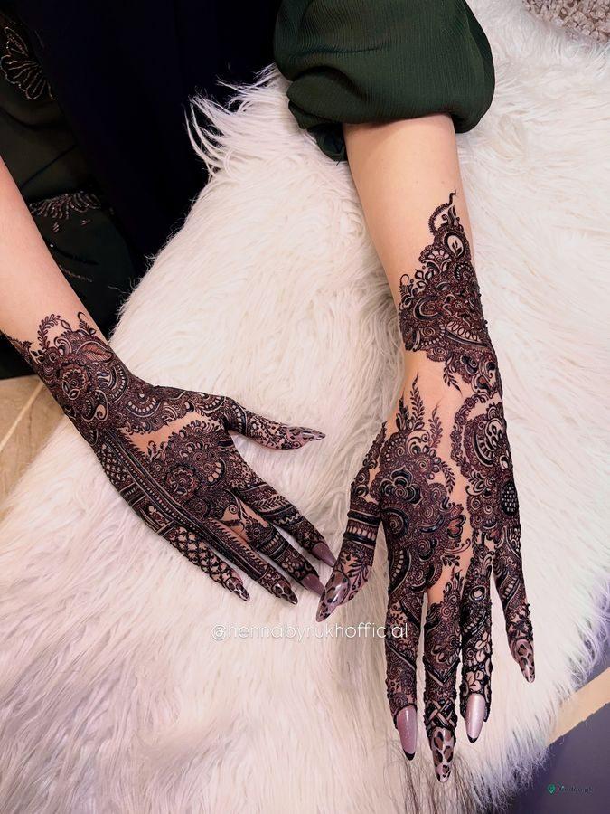 Henna by Rukhsar