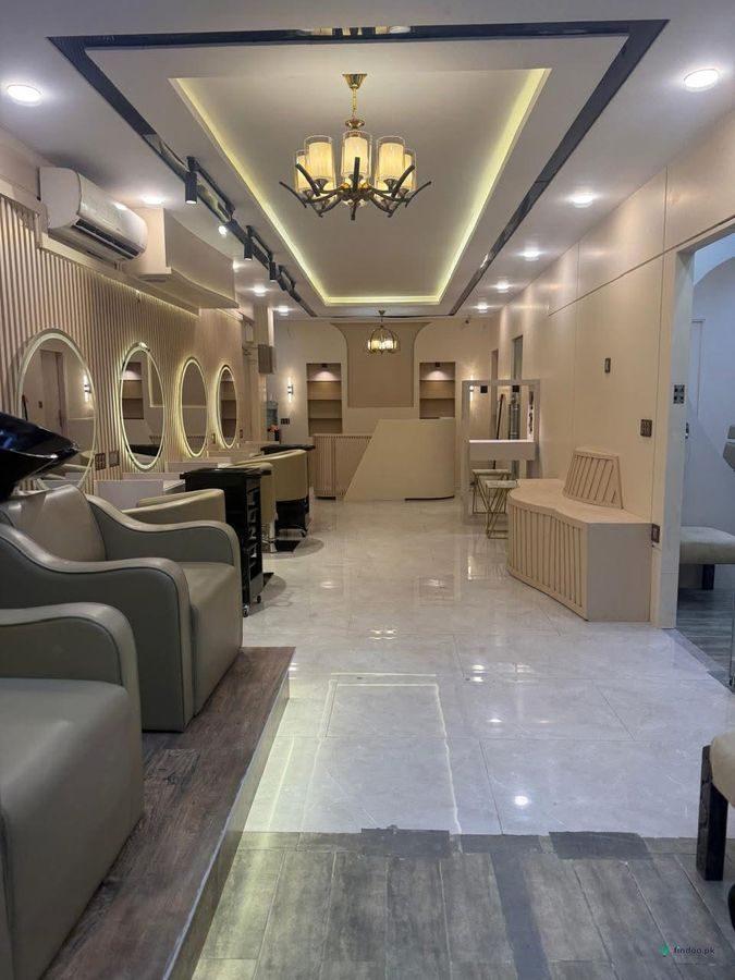Leo Sandra & Ifrah Salon Spa