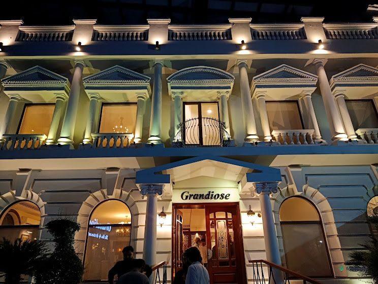 Grandiose The Family Restaurant