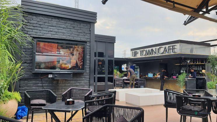 Uptown Cafe & Restaurant
