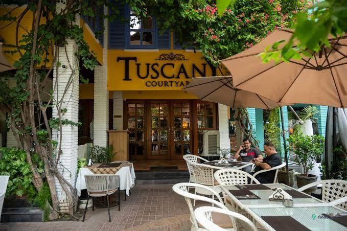 Tuscany Courtyard